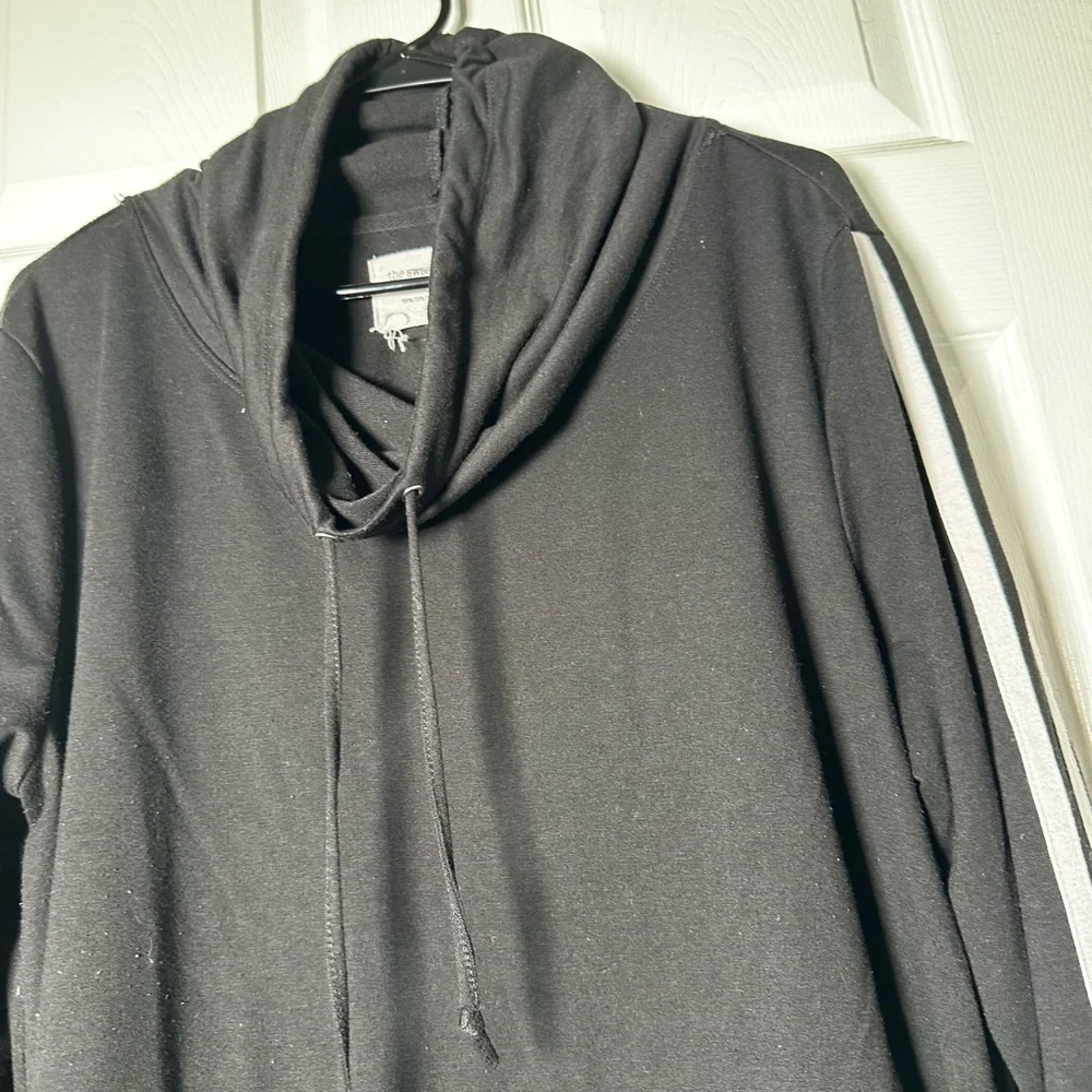 Stylish Black Cowl Neck Sweater with White Stripes - Picture 4 of 6